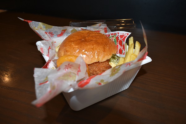 フィッシュバーガー&ポテト&唐揚げ