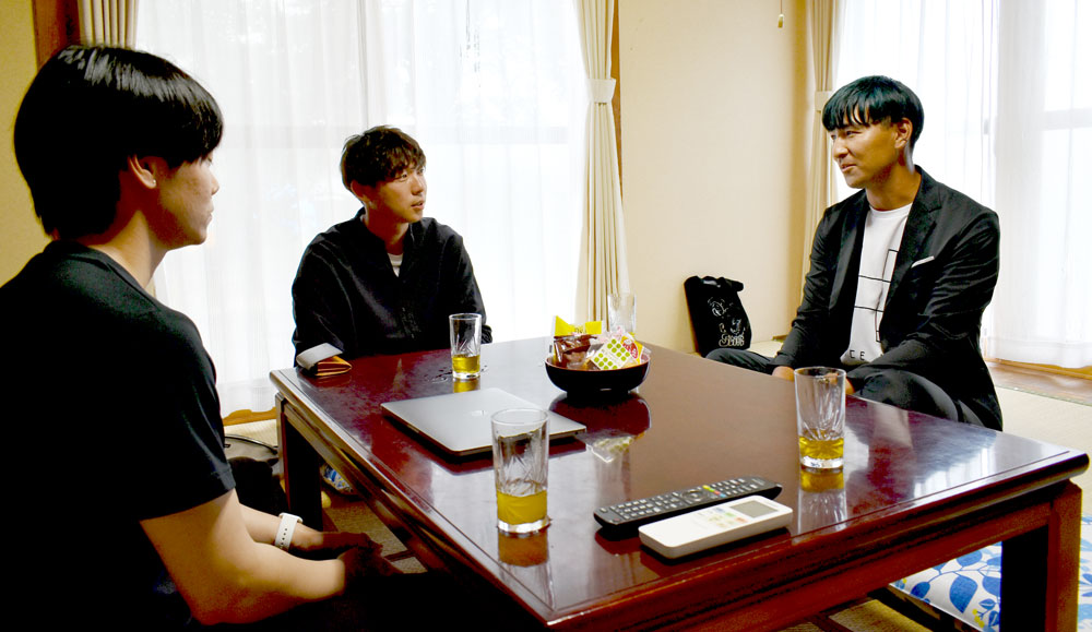 県内コメ農家３人が集まりました